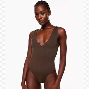 Aritzia size medium bodysuit